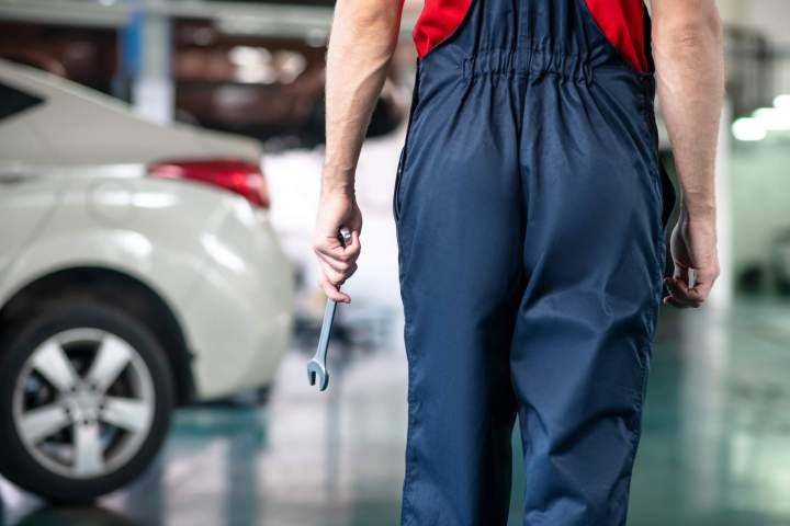 Auto Mechanic